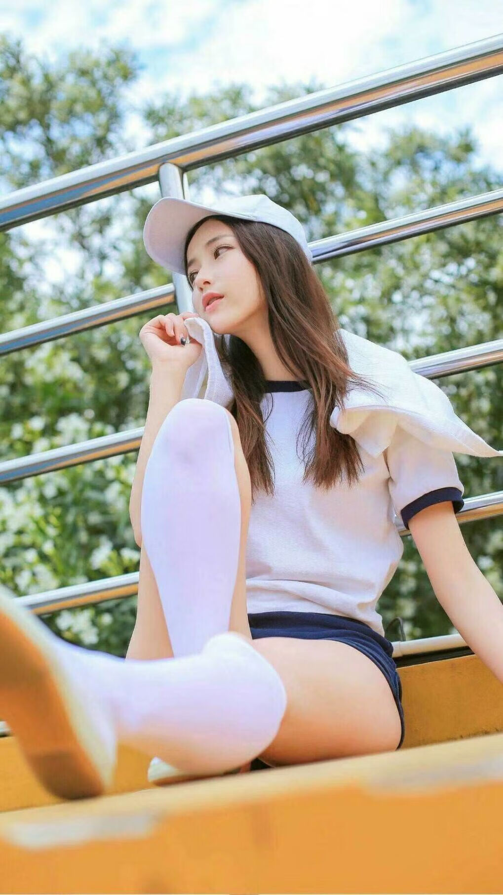 “校园足球特色课程丰富多样,激发青少年运动热情”,足球特色校园文化活动