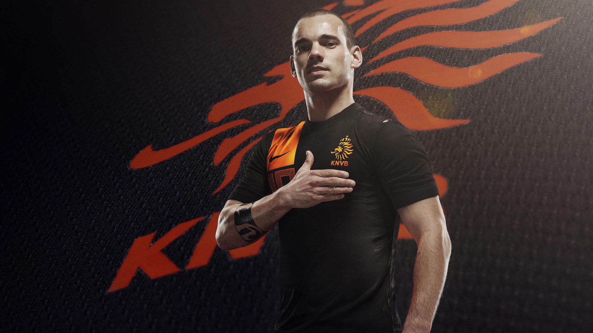 开云网页版登录入口-未来足球：场地融入AR球门、智能哨声，赛事更精彩，足球智能设备